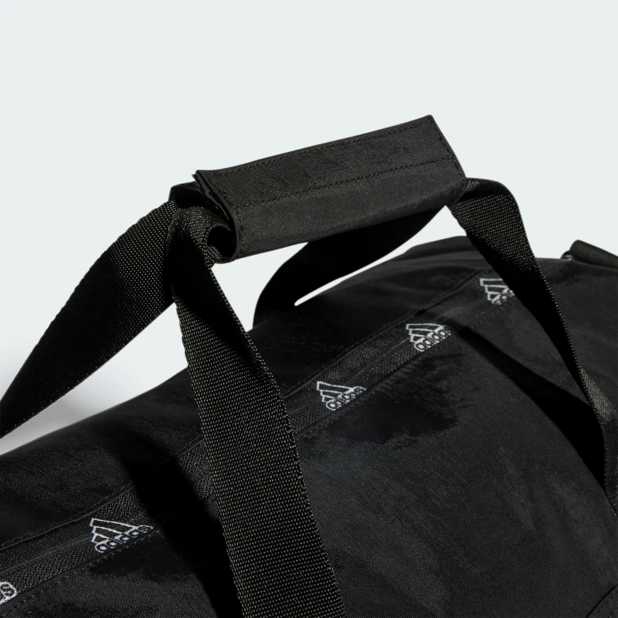 Adidas 4ATHLTS Duffel Medium Schwarz - Weiß 7 Adidas 4ATHLTS Duffel Medium Schwarz - Weiß – Bild 5